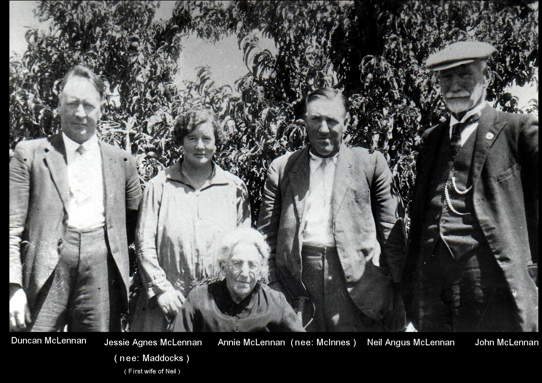 Photo of photos/John McLennan_(bn 1848)_Annie_ Duncan_Jessie&Neil